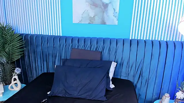 roxy hell online show from September 2025 12:15:01 PM