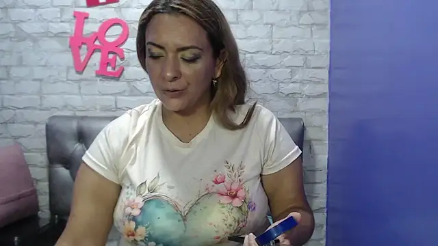 Milf-Prettyboobs online show from July 2026 05:37:01 PM