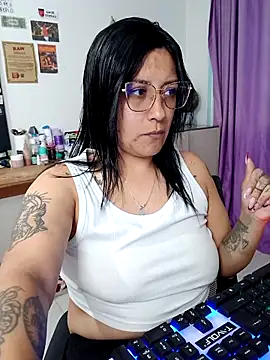 DaniPoison online show from April 2026 07:34:02 PM