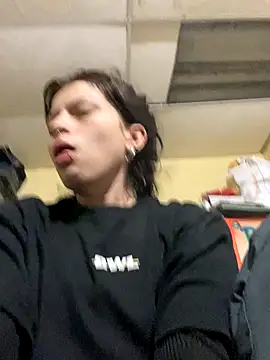 Snapshot of val_zx chatting on October 2025 09:59:02 AM val zx online show from October 2025 09:59:02 AM