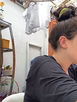 Snapshot of val_zx chatting on January 2026 02:43:02 PM val zx online show from January 2026 02:43:02 PM