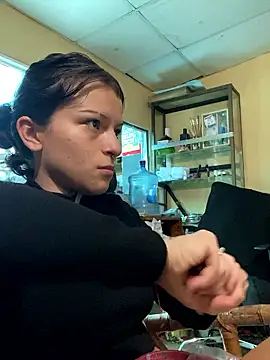 Snapshot of val_zx chatting on January 2026 08:32:01 PM val zx online show from January 2026 08:32:01 PM