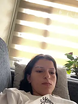 Snapshot of val_zx chatting on February 2026 01:27:01 PM val zx online show from February 2026 01:27:01 PM