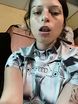 Snapshot of val_zx chatting on February 2026 06:59:02 PM val zx online show from February 2026 06:59:02 PM