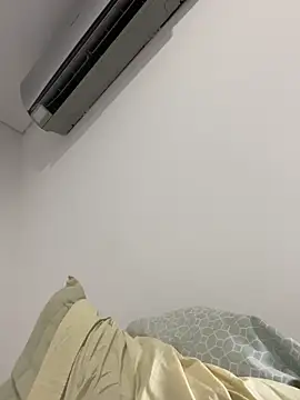 Snapshot of val_zx chatting on February 2026 03:24:02 PM val zx online show from February 2026 03:24:02 PM