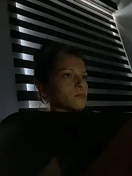 Snapshot of val_zx chatting on February 2026 09:02:01 PM val zx online show from February 2026 09:02:01 PM