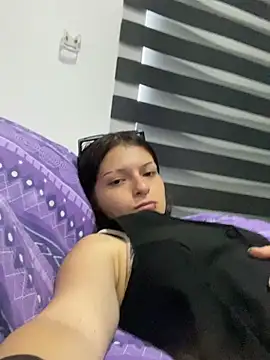 Snapshot of val_zx chatting on February 2026 04:04:01 PM val zx online show from February 2026 04:04:01 PM