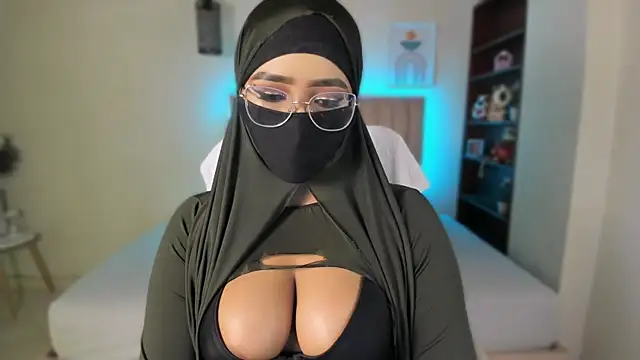 Sasha Anaan online show from October 2025 08:53:01 AM