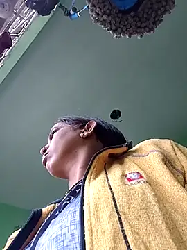 Hotty-Nidhi online show from October 2025 03:52:02 AM