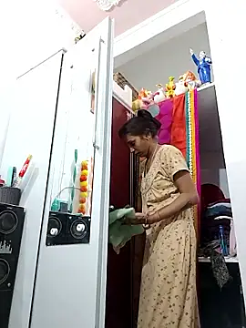 Hotty-Nidhi online show from February 2026 03:24:02 PM