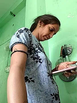 Hotty-Nidhi online show from March 2026 03:12:02 AM