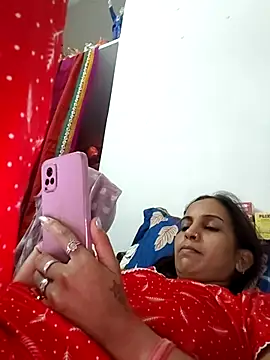 Hotty-Nidhi online show from April 2026 04:24:01 AM