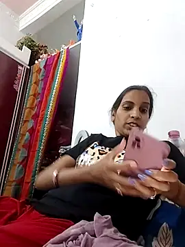 Hotty-Nidhi online show from April 2026 04:59:01 PM