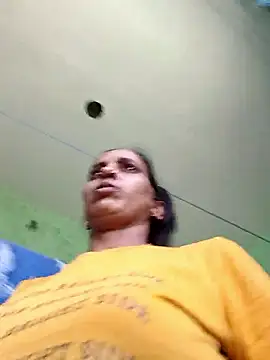 Hotty-Nidhi online show from May 2026 04:52:01 AM