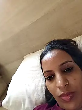 Hotty-Nidhi online show from May 2026 01:54:02 AM
