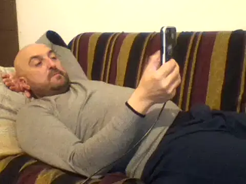 maxxxio12 online show from March 2025 07:35:01 PM