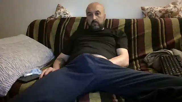 maxxxio12 online show from May 2026 07:31:01 PM