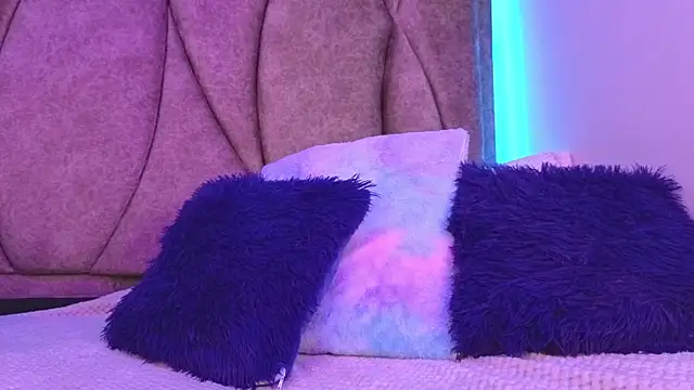 Kanela miller  online show from April 2026 12:13:01 PM