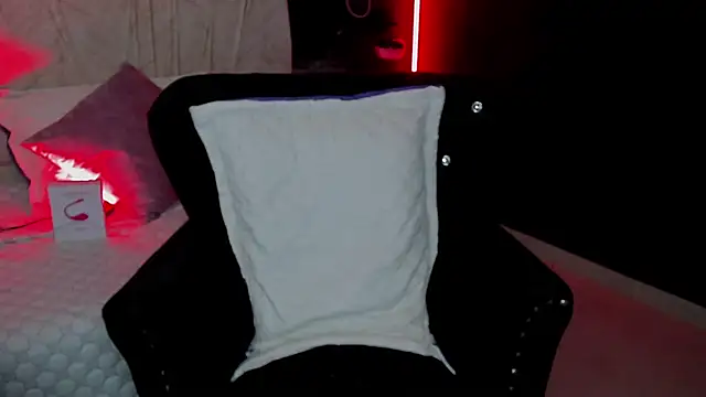 Snapshot of Lilith_Thompson chatting on March 2025 03:39:01 PM Lilith Thompson online show from March 2025 03:39:01 PM