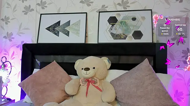 Snapshot of Lilith_Thompson chatting on September 2025 01:47:02 PM Lilith Thompson online show from September 2025 01:47:02 PM