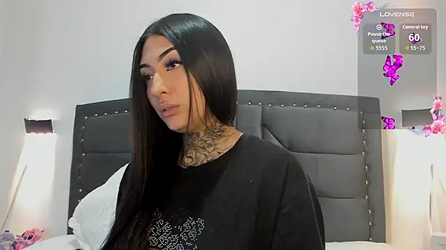 Snapshot of Lilith_Thompson chatting on October 2025 05:06:01 AM Lilith Thompson online show from October 2025 05:06:01 AM