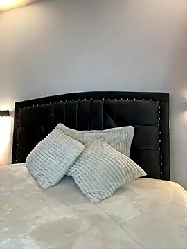 Snapshot of Lilith_Thompson chatting on October 2025 02:34:01 AM Lilith Thompson online show from October 2025 02:34:01 AM