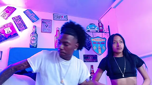 Snapshot of lili_roussi chatting on September 2025 10:45:01 PM lili roussi online show from September 2025 10:45:01 PM