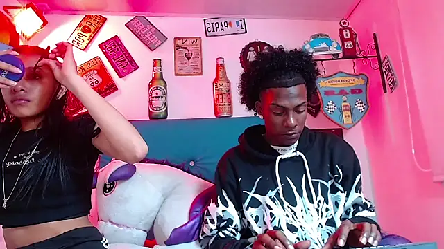 Snapshot of lili_roussi chatting on September 2025 02:38:02 AM lili roussi online show from September 2025 02:38:02 AM