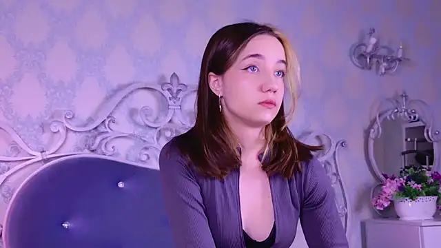 Gia Riccardo online show from October 2025 05:52:01 AM