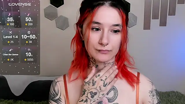 Angel Monica online show from October 2025 02:31:01 AM