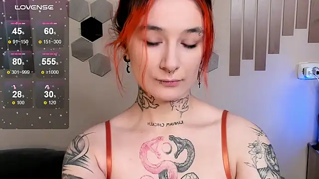 Angel Monica online show from October 2025 02:31:01 AM