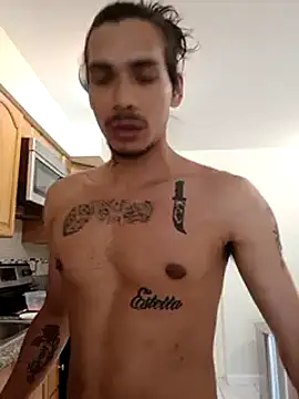 Snapshot of HazelEyedJay420 chatting on March 2025 06:32:01 PM HazelEyedJay420 online show from March 2025 06:32:01 PM