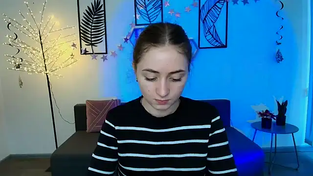 LilyHaart online show from March 2025 04:04:01 PM