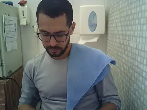 pdasgyn online show from September 2025 12:10:02 PM