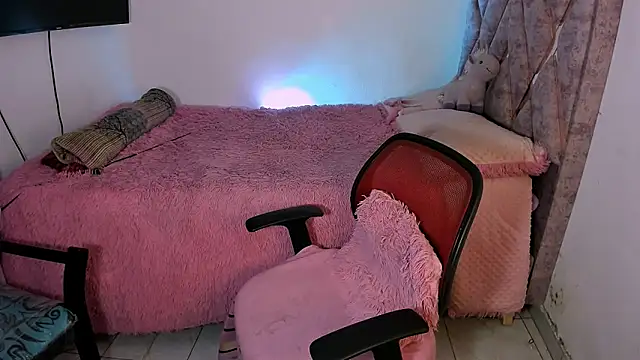 Tania rendon online show from September 2025 12:07:02 PM