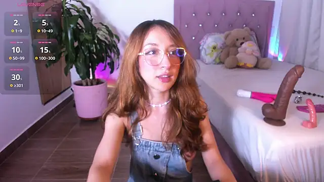 catalina uwu online show from May 2026 10:59:01 PM