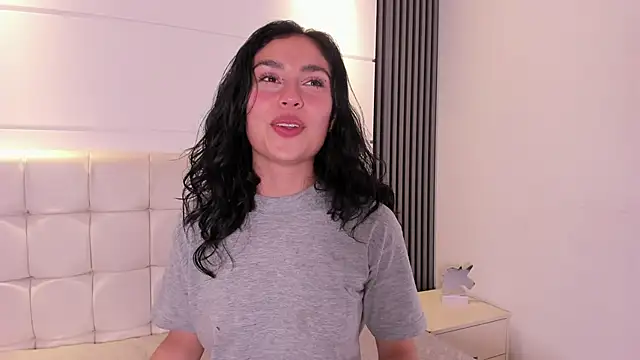 iberiavega online show from March 2025 03:58:02 PM