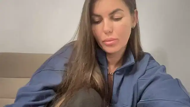 AngelinaMeov online show from September 2025 07:41:02 PM