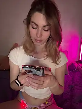 SweetDarling7 online show from March 2025 07:46:02 PM