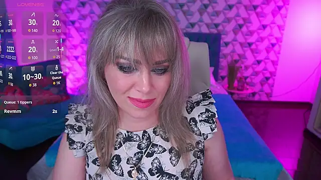 Snapshot of CandyLadyyy chatting on May 2026 08:17:01 PM CandyLadyyy online show from May 2026 08:17:01 PM