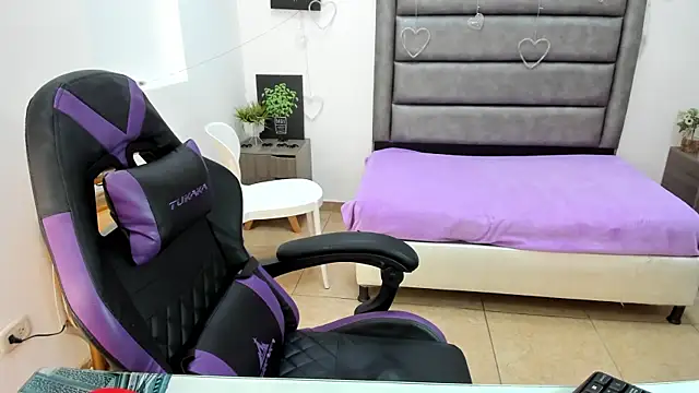 Tania Duque online show from February 2026 02:10:01 PM