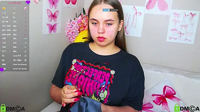 Snapshot of Lilysweet13 chatting on September 2025 08:46:02 AM Lilysweet13 online show from September 2025 08:46:02 AM