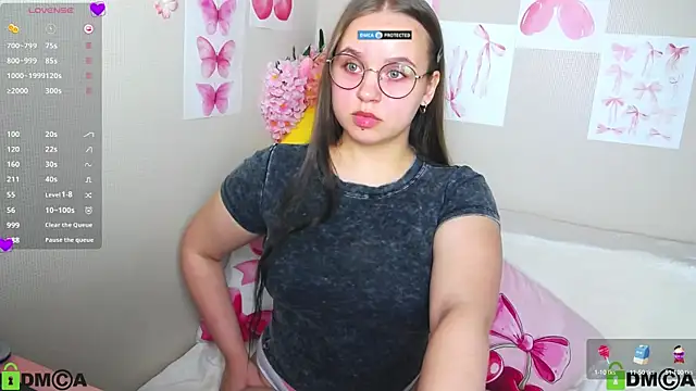 Snapshot of Lilysweet13 chatting on September 2025 08:30:01 AM Lilysweet13 online show from September 2025 08:30:01 AM