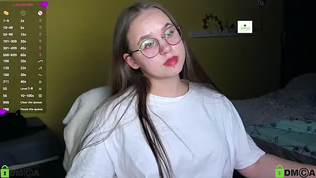 Snapshot of Lilysweet13 chatting on November 2025 05:36:02 PM Lilysweet13 online show from November 2025 05:36:02 PM