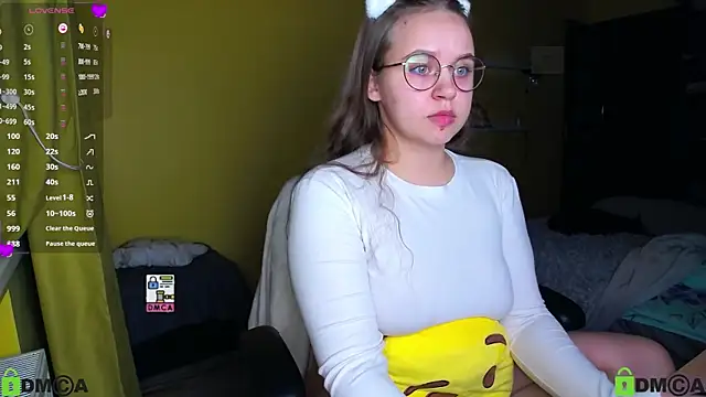 Snapshot of Lilysweet13 chatting on November 2025 07:26:02 PM Lilysweet13 online show from November 2025 07:26:02 PM