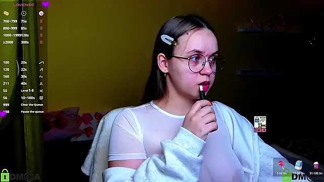 Snapshot of Lilysweet13 chatting on January 2026 03:17:02 PM Lilysweet13 online show from January 2026 03:17:02 PM