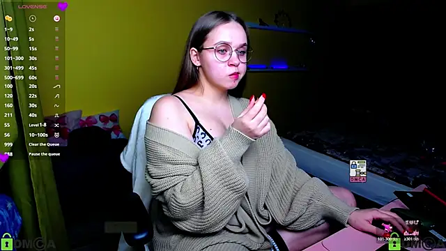 Snapshot of Lilysweet13 chatting on January 2026 05:28:02 PM Lilysweet13 online show from January 2026 05:28:02 PM