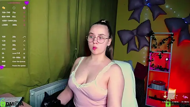 Snapshot of Lilysweet13 chatting on March 2026 10:54:01 PM Lilysweet13 online show from March 2026 10:54:01 PM