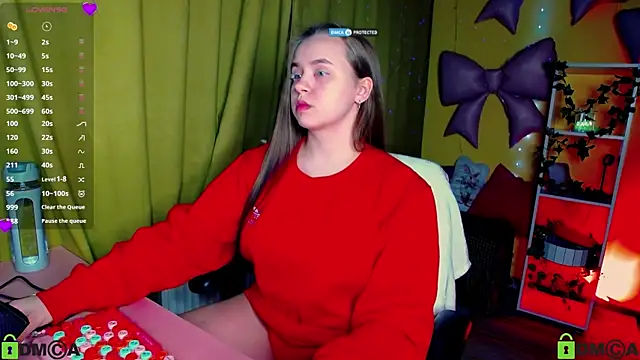 Snapshot of Lilysweet13 chatting on April 2026 05:18:01 PM Lilysweet13 online show from April 2026 05:18:01 PM