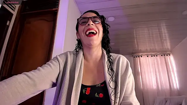 mia velvet1 online show from May 2026 12:32:01 PM